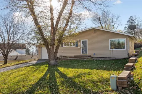 1014 E St Clair St, Missouri Valley, IA 51555