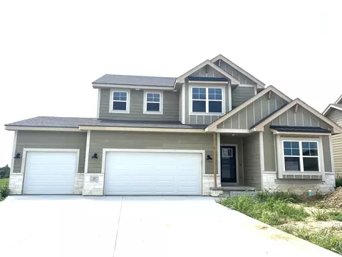 36 Balsam St, Council Bluffs, IA 51503