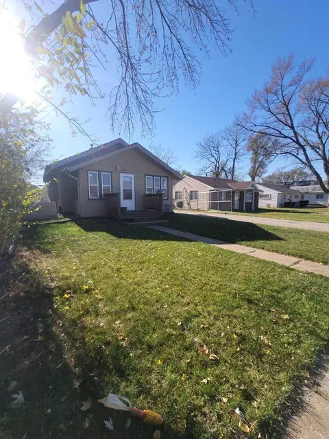 2815 Ave F, Council Bluffs, IA 51501