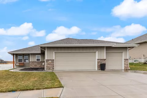 604 Hope Ave, Underwood, IA 51576