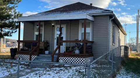 903 Ave A, Council Bluffs, IA 51503