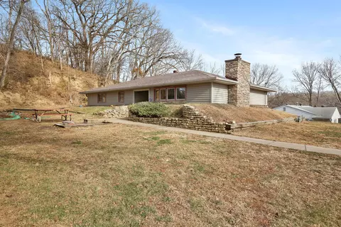 18270 Coit Rd, Council Bluffs, IA 51503