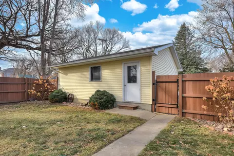 608 Walnut St, Walnut, IA 51577 photo 9