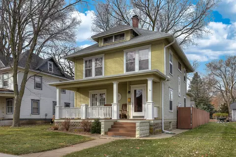608 Walnut St, Walnut, IA 51577 photo 4