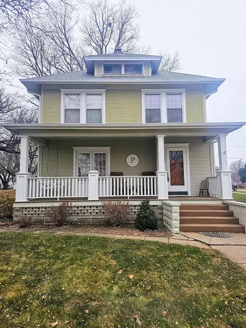 608 Walnut St, Walnut, IA 51577 photo 2
