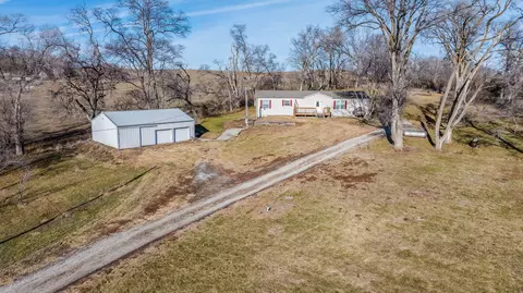 28530 Cottonwood Rd, Treynor, IA 51575