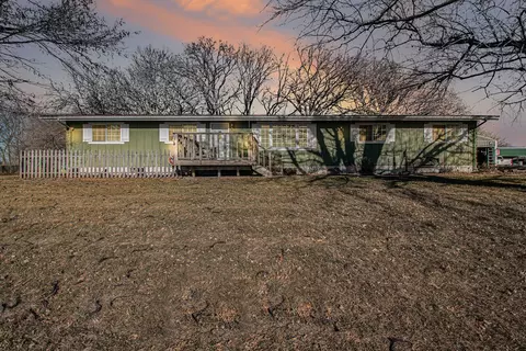 3310 Merrick Pl, Missouri Valley, IA 51555