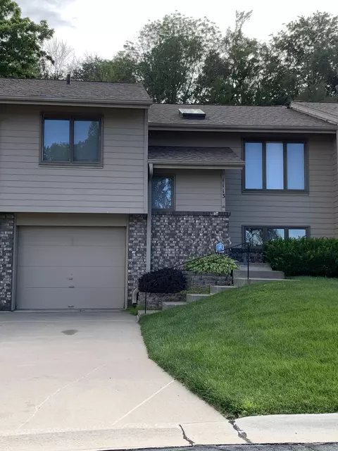 1113 Arbor Ridge Dr, Council Bluffs, IA 51503