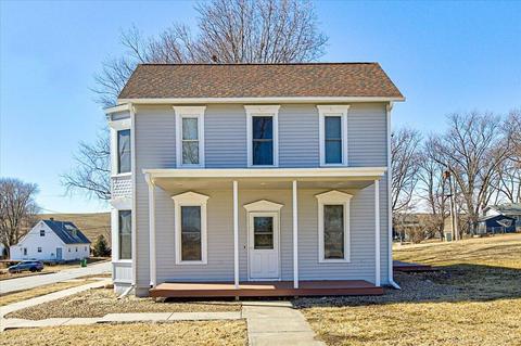 301 Park St, Minden, IA 51553