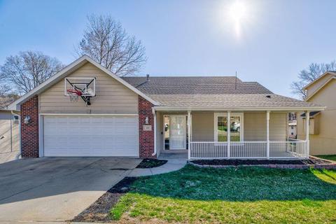 311 Lori Ln, Council Bluffs, IA 51503