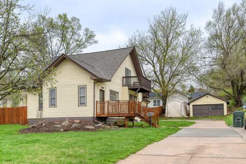 1621 N Broadway, Council Bluffs, IA 51503