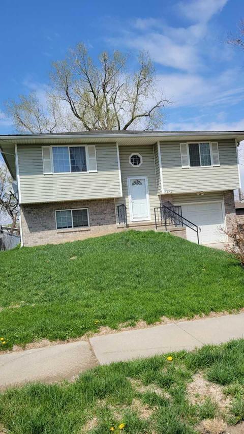 1604 15th Ave, Council Bluffs, IA 51501