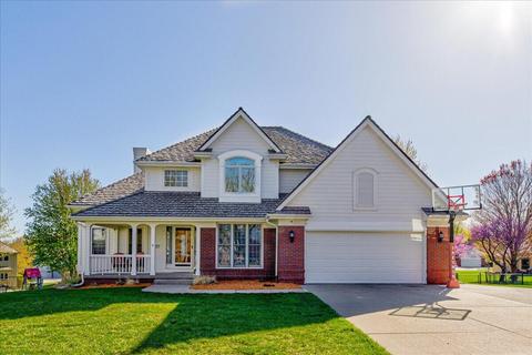 24 Aspen Ct, Council Bluffs, IA 51503