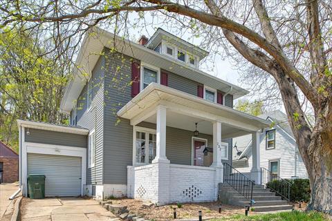232 S 1st St, Council Bluffs, IA 51503
