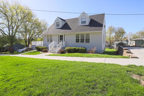 107 E High St, Avoca, IA 51521 photo 2