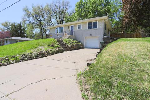 30 Susan Ln, Council Bluffs, IA 51503