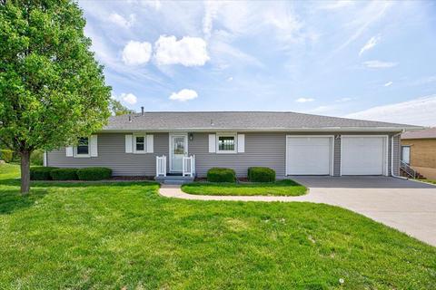 304 Wendy Heights Rd, Council Bluffs, IA 51503