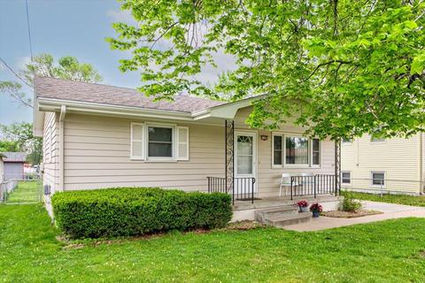 1109 N 28th St, Council Bluffs, IA 51501