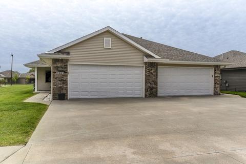 5203 Hardings Landing Rd, Council Bluffs, IA 51501