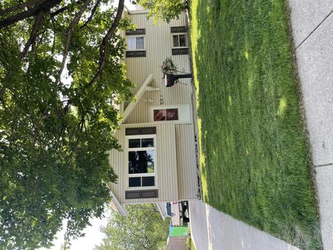 2739 J Ave, Council Bluffs, IA 51501