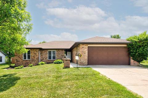 104 High Cir, Underwood, IA 51576