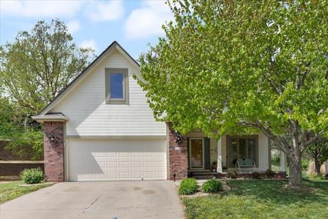 113 Cambridge Cir, Council Bluffs, IA 51503