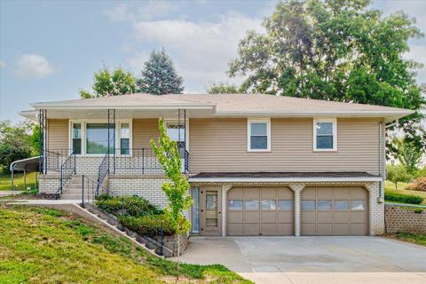 13679 220 St, Council Bluffs, IA 51503