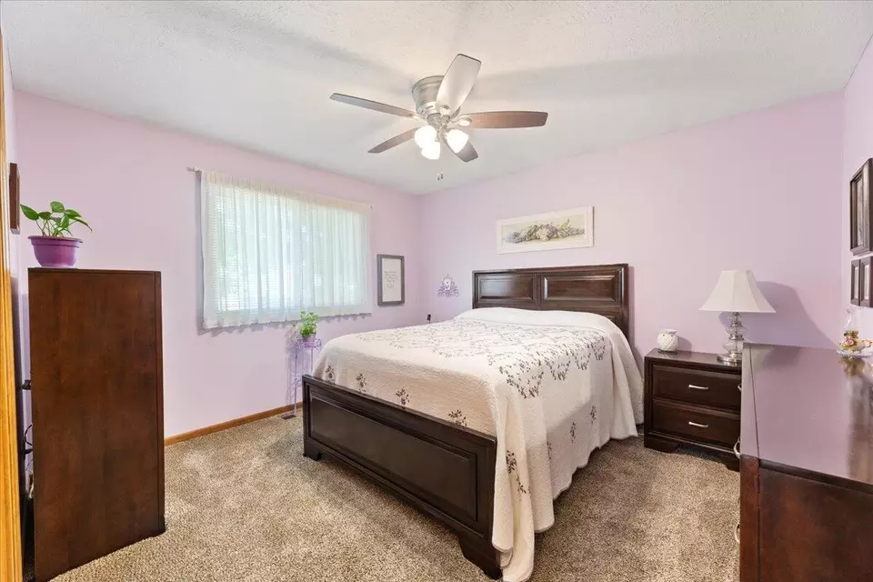  106 Black Hawk St, Council Bluffs, IA 51501 photo 19