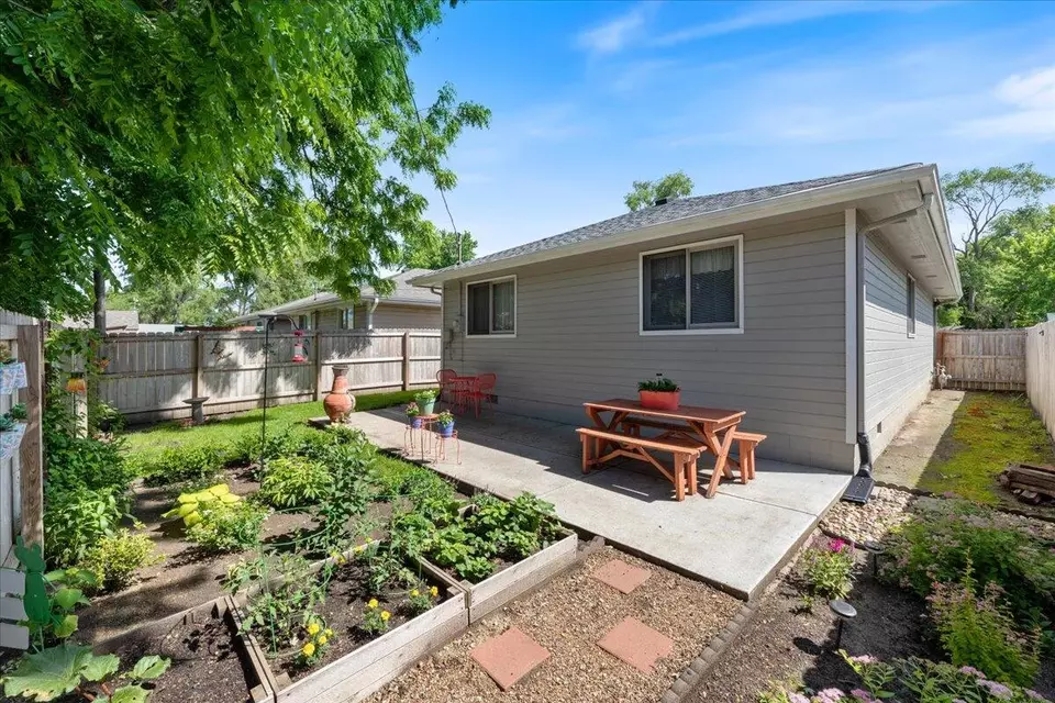  106 Black Hawk St, Council Bluffs, IA 51501 photo 23