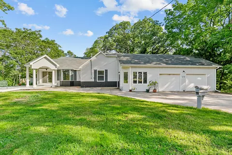 615 N 3rd St, Missouri Valley, IA 51555