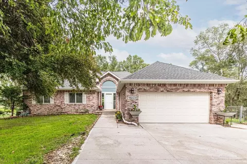 19223 Hawthorne Ave, Council Bluffs, IA 51503