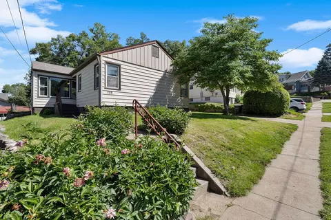 708 Wilson Ave, Council Bluffs, IA 51503