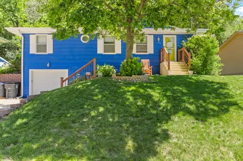 909 Filmore Ave, Council Bluffs, IA 51503