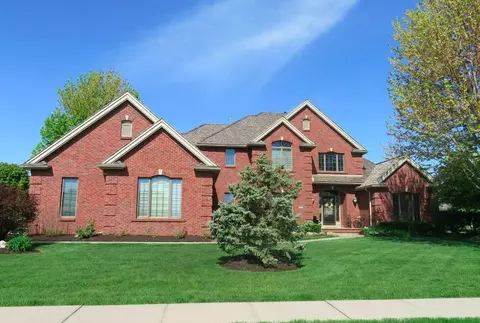 417 Golden Oaks Dr, Council Bluffs, IA 51503