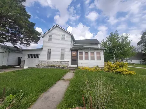 406 Elm St, Elliott, IA 51532