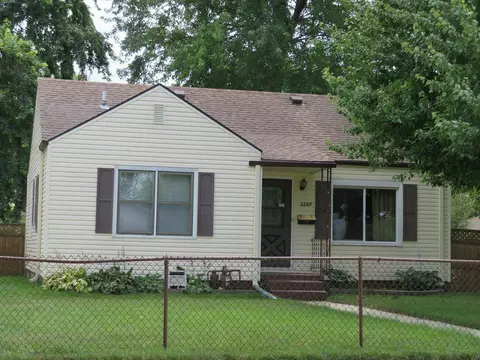 3237 6th Avenue Ave, Council Bluffs, IA 51501