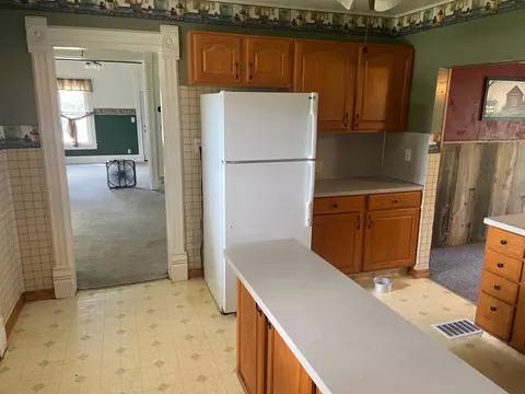 211 S Central St, Carson, IA 51525 photo 17