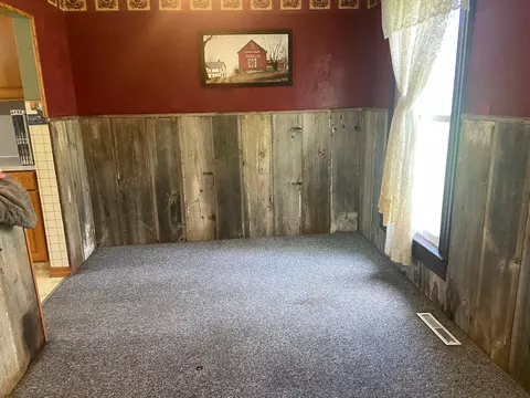 211 S Central St, Carson, IA 51525 photo 14
