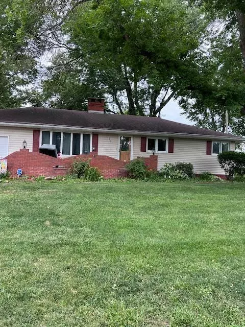 621 View St, Tabor, IA 51653