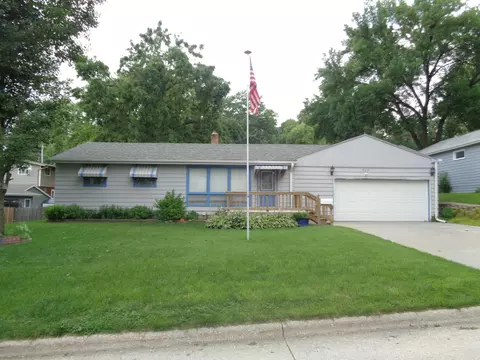 805 Valley St, Missouri Valley, IA 51555