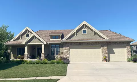 1419 Tanglewood Dr, Council Bluffs, IA 51503
