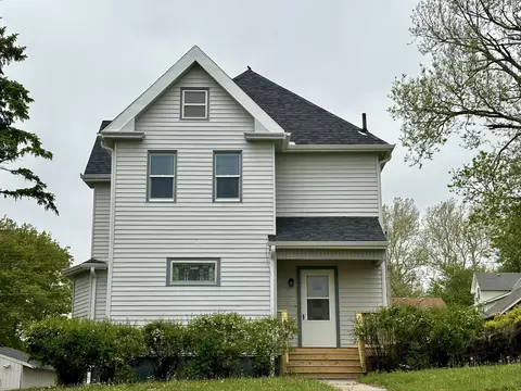 403 Broadway St, Minden, IA 51553