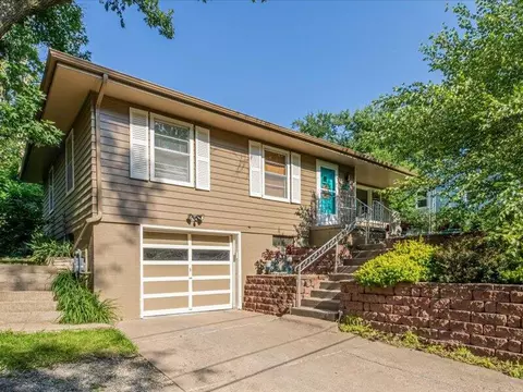 2226 Rodney Ave, Council Bluffs, IA 51503