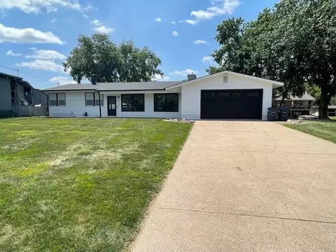 72 Lakewood Villa, Council Bluffs, IA 51501