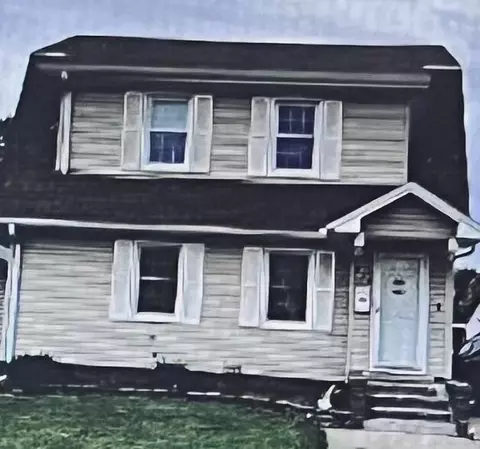 320 S 28th St, Council Bluffs, IA 51501