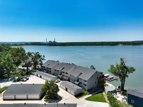 4624 Navajo St #12, Council Bluffs, IA 51501