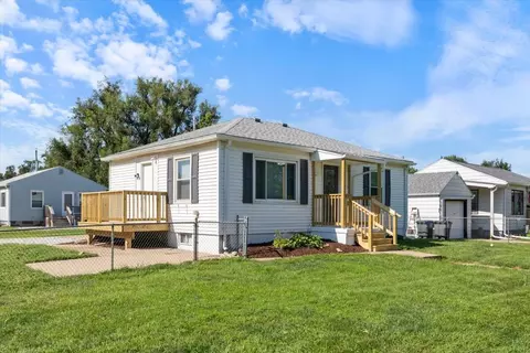 803 26th Ave, Council Bluffs, IA 51501