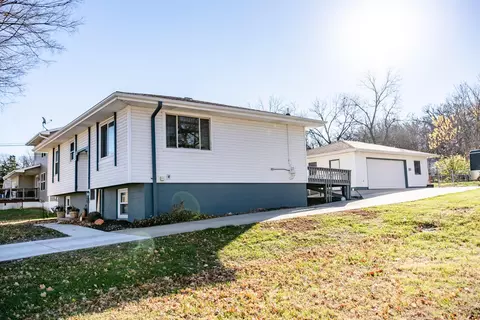 105 Green St, Glenwood, IA 51534