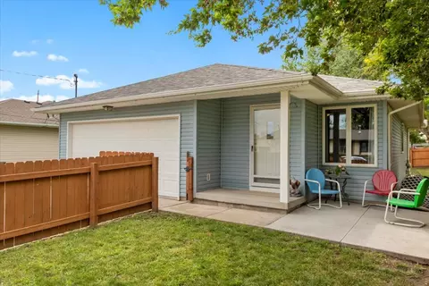 1717 Avenue M, Council Bluffs, IA 51501