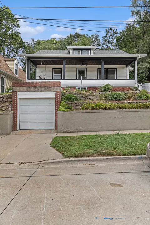 211 Franklin Ave, Council Bluffs, IA 51503